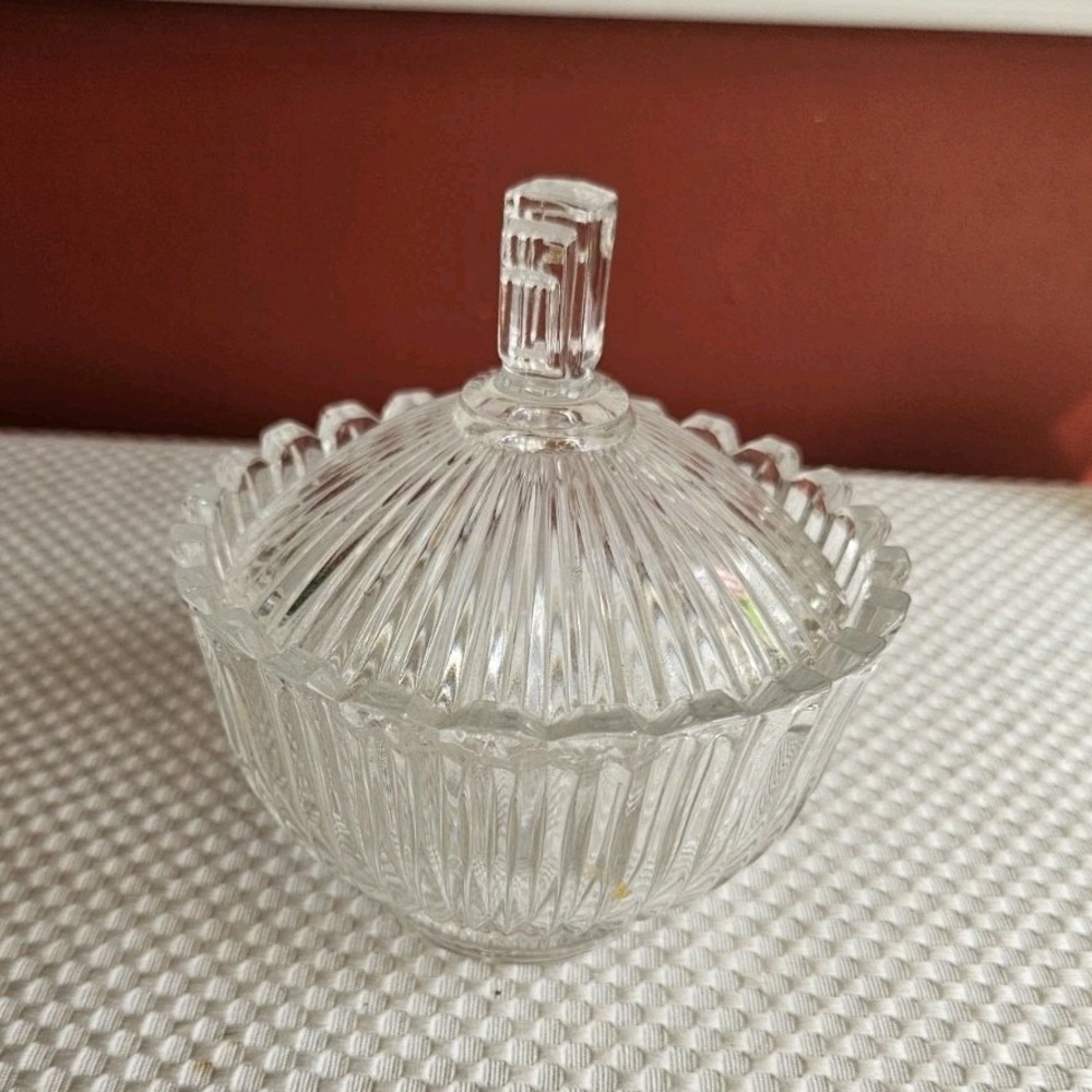 Vintage Crystal Lidded Candy Dish / Sugar Bowl - Art Deco Ribbed Design